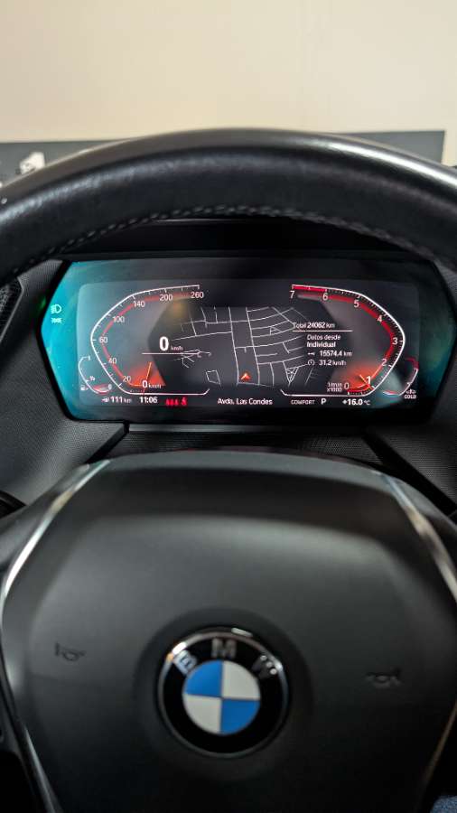 BMW 218I — foto 24 de 29