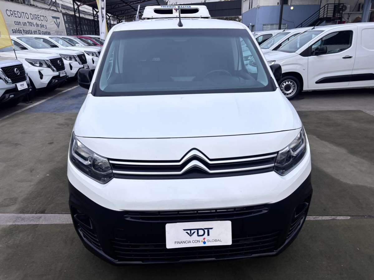 Citroën Berlingo K9 — foto 2 de 8