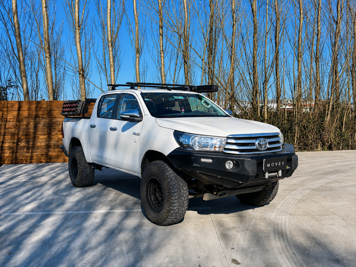 Toyota Hilux — foto 8 de 11