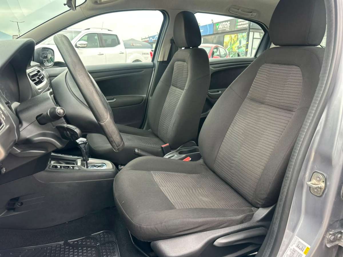 Peugeot 301 Active Vti1.6 Aut — foto 10 de 17