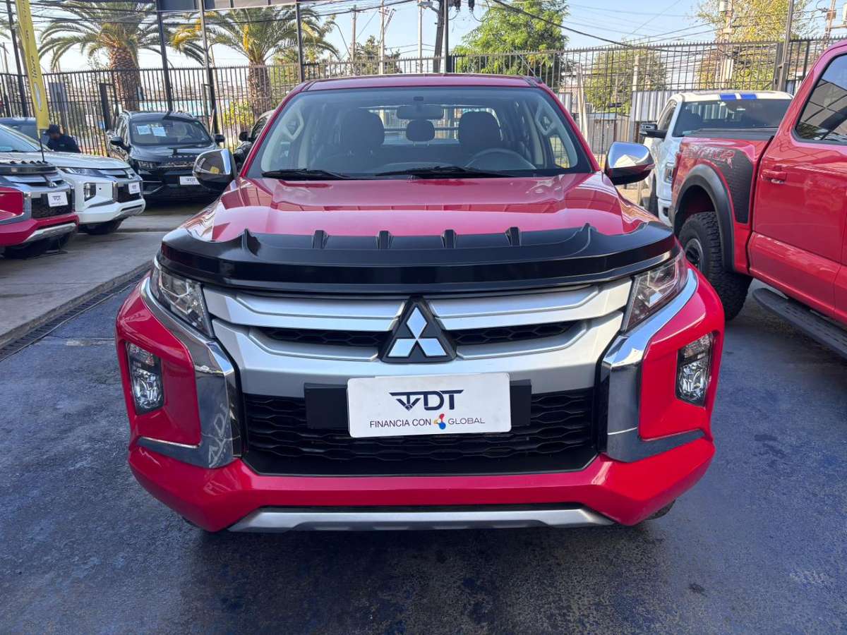 Mitsubishi L200 — foto 2 de 8