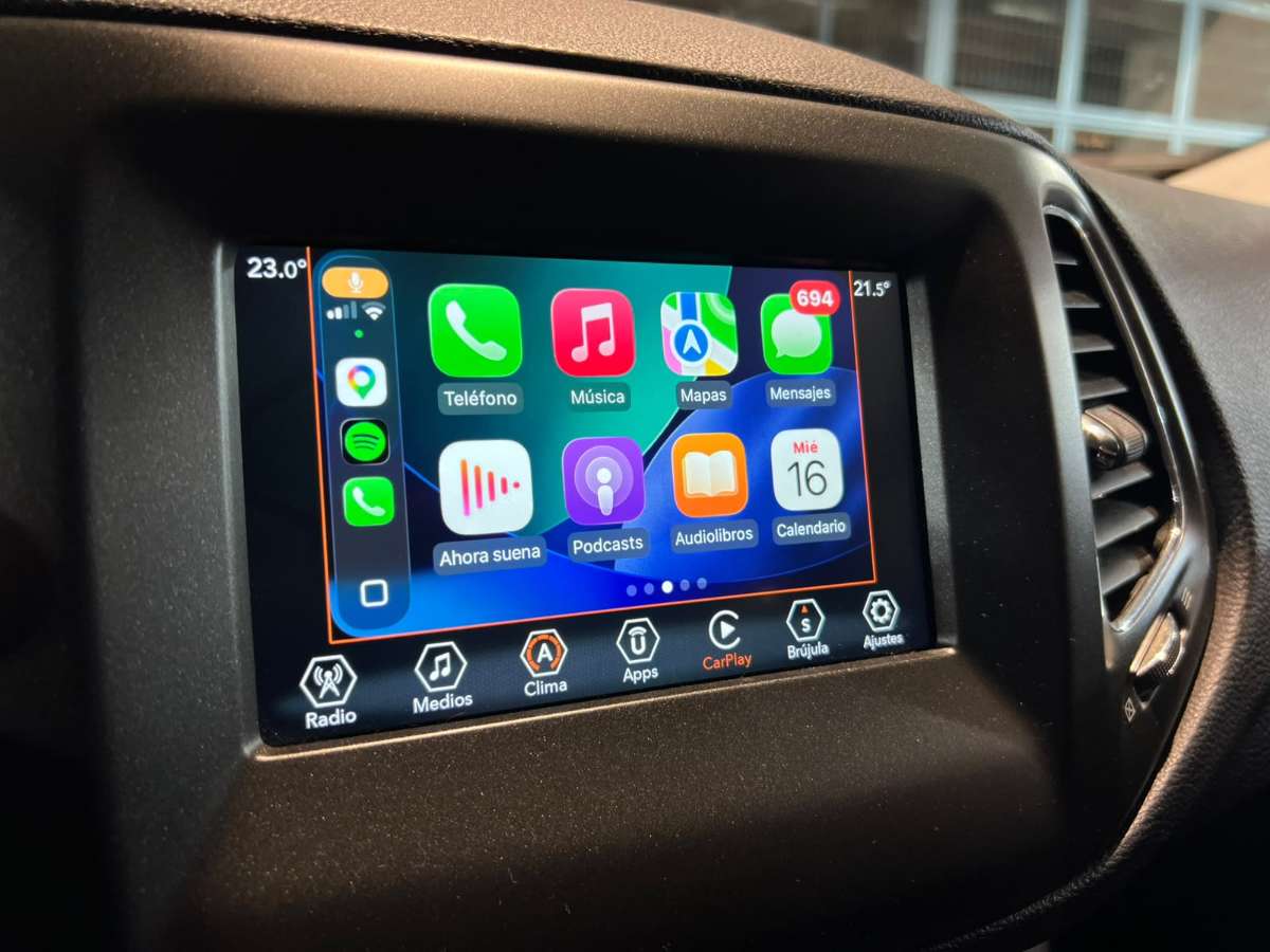 Jeep Compass — foto 15 de 21