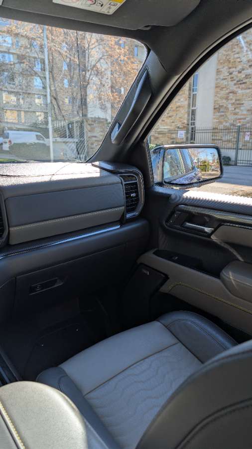 Chevrolet Silverado — foto 17 de 31