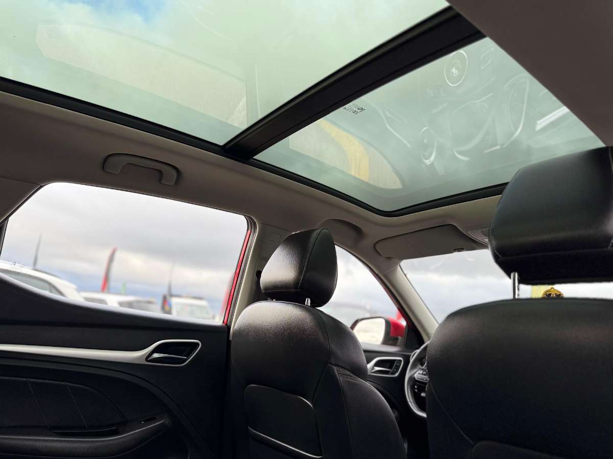 MG Zs — foto 20 de 20