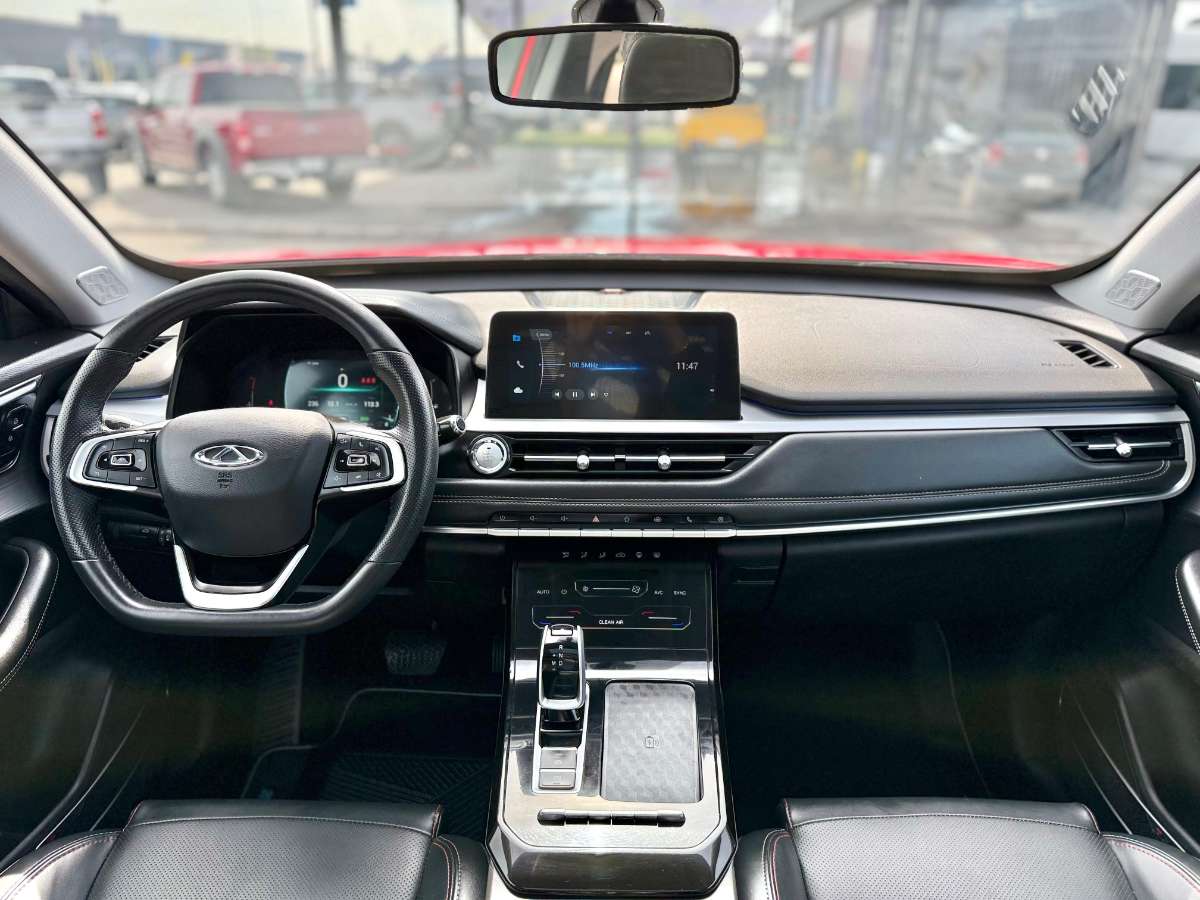 Chery Tiggo 7 — foto 18 de 21