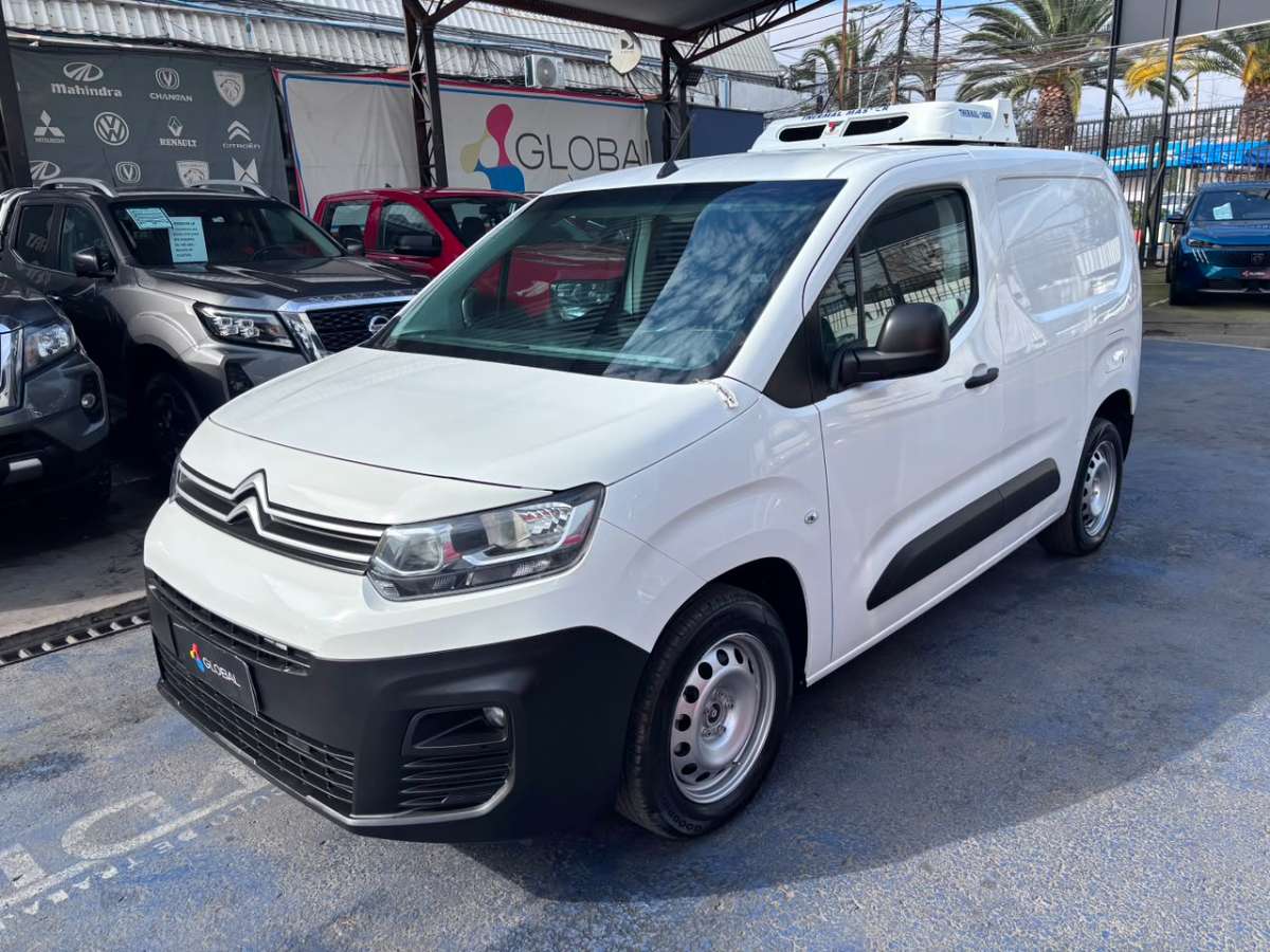 Citroën Berlingo K9 — foto 3 de 8