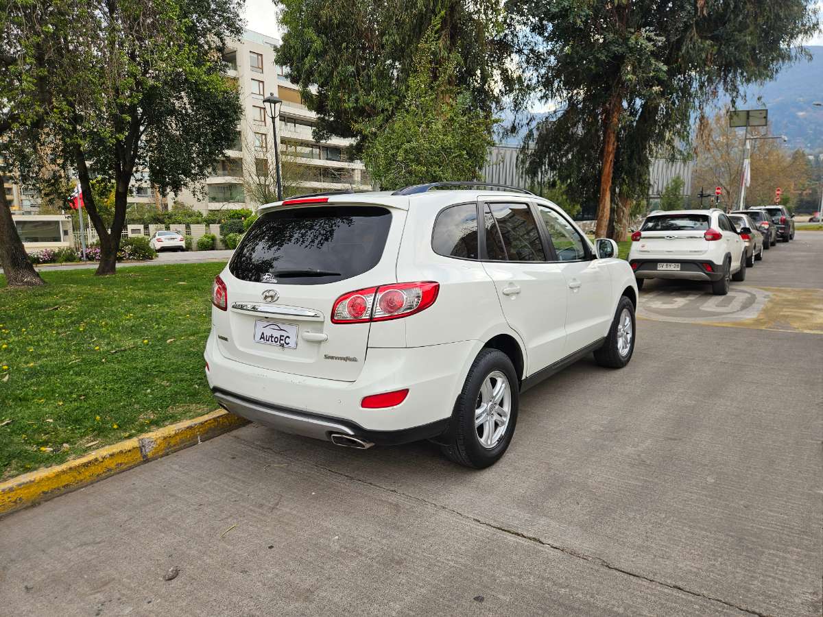 Hyundai Santa Fe — foto 5 de 25