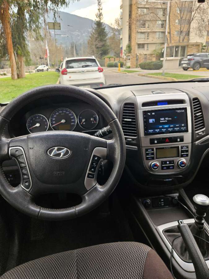 Hyundai Santa Fe — foto 18 de 25
