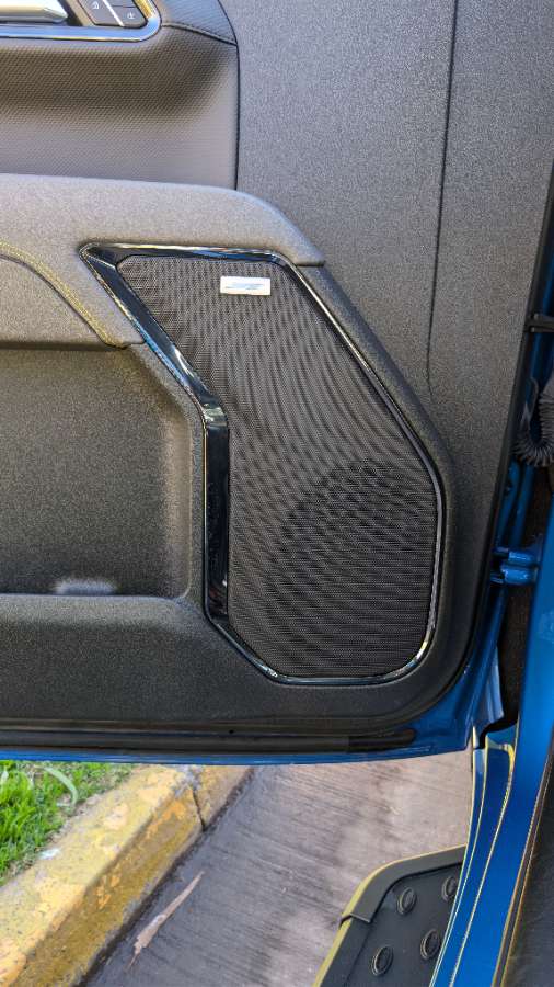 Chevrolet Silverado — foto 19 de 31