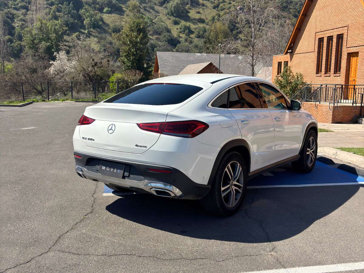 Mercedes-Benz Gle350 D — foto 5 de 11