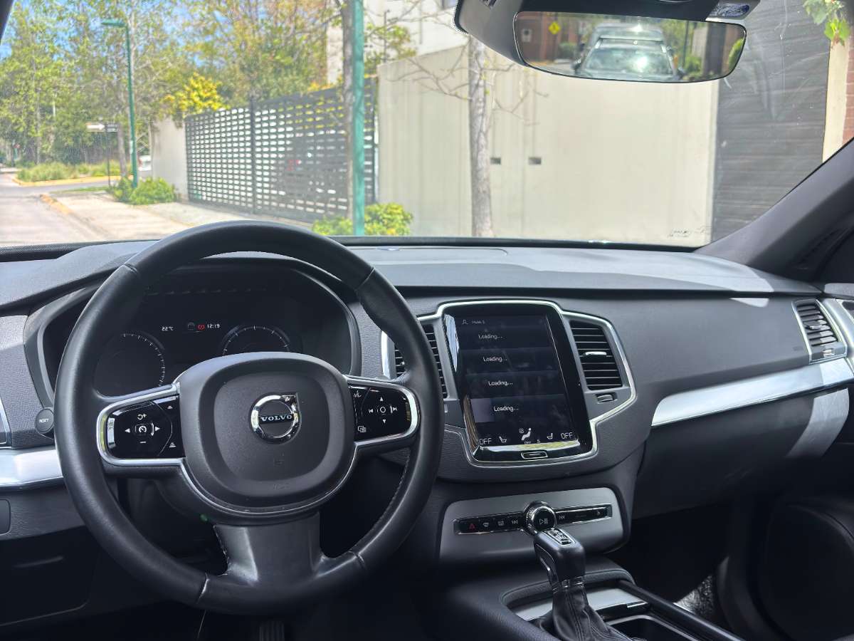 Volvo XC90 — foto 10 de 10