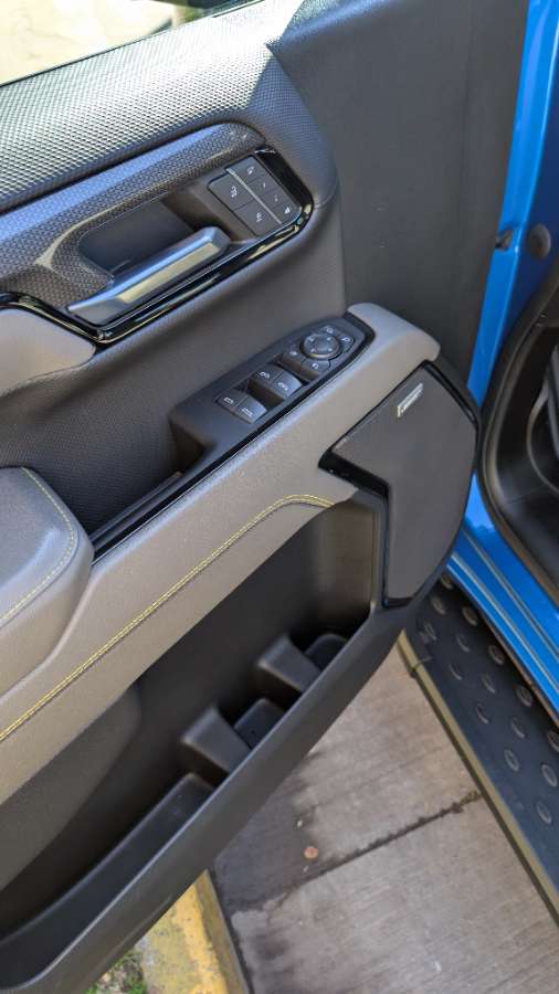 Chevrolet Silverado — foto 18 de 31