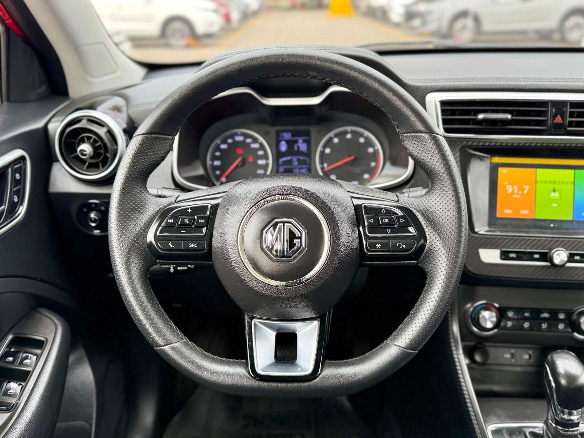 MG Zs — foto 18 de 20