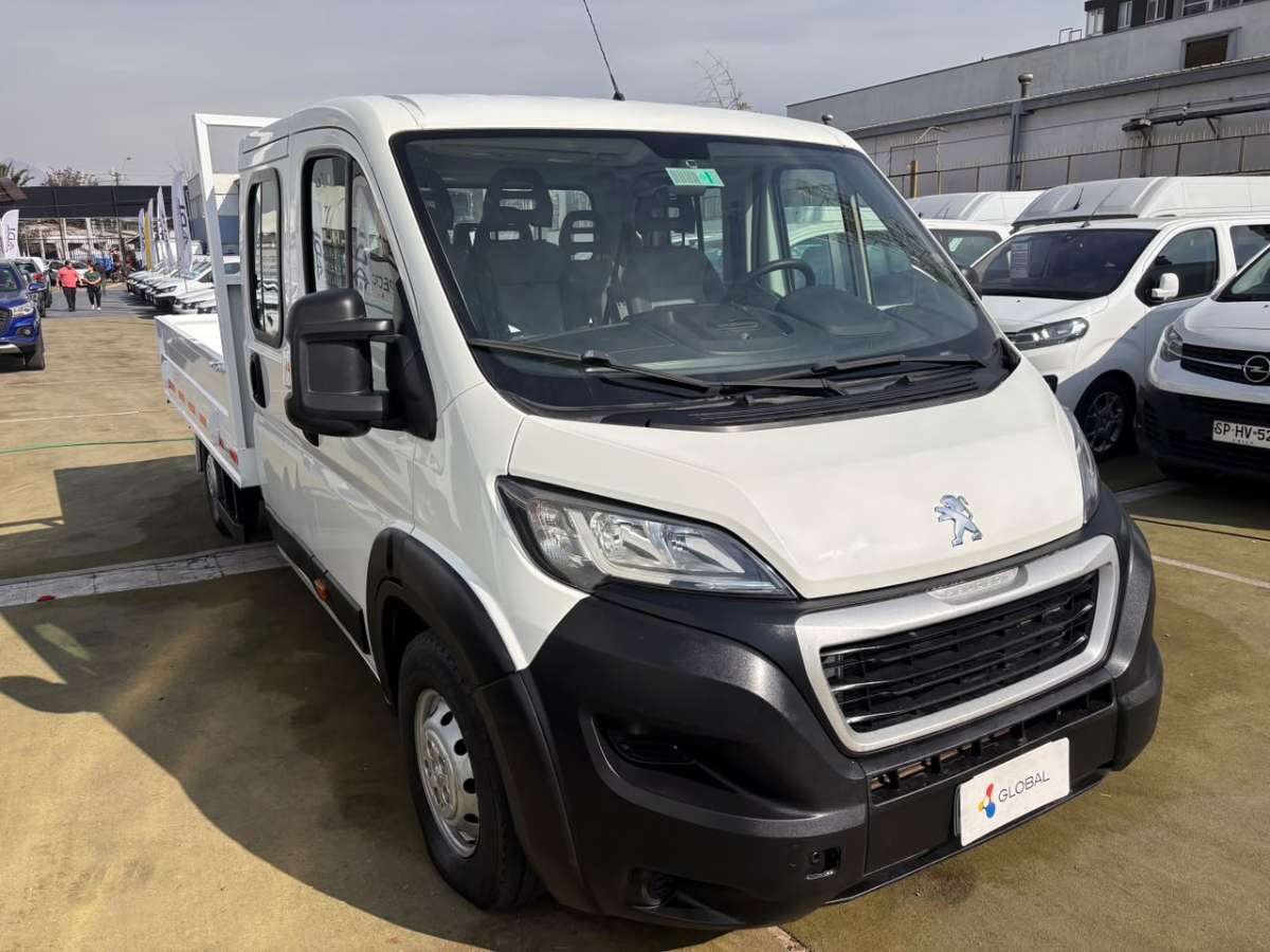 Peugeot Boxer D Cab — foto 3 de 8