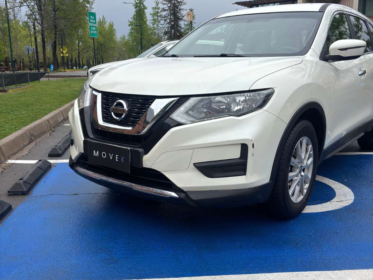 Nissan X-Trail — foto 2 de 10