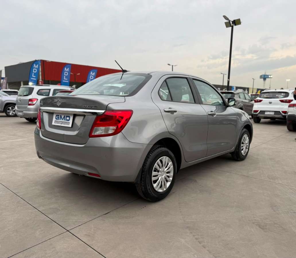 Suzuki Dzire — foto 5 de 17