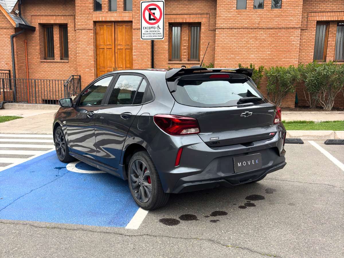 Chevrolet Onix Hb — foto 6 de 9