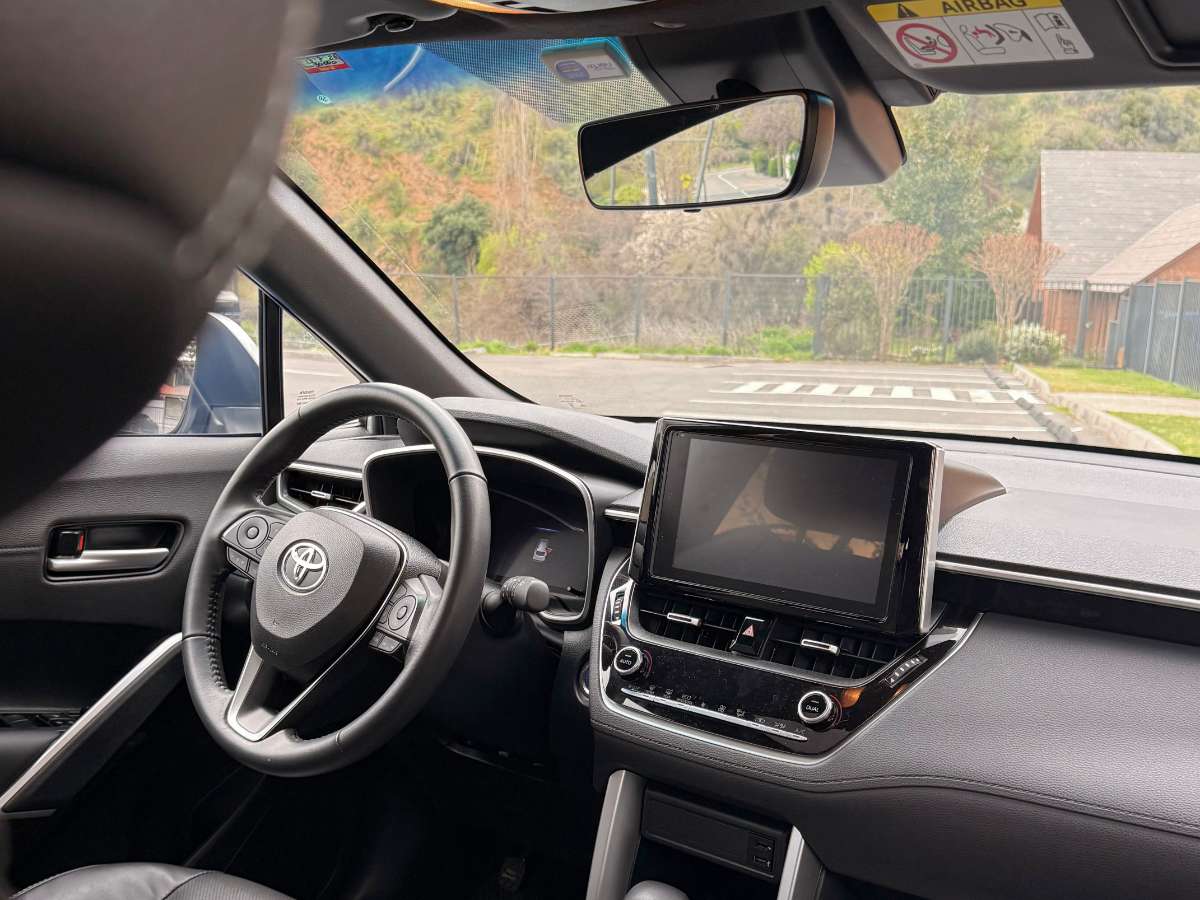 Toyota Corolla Cross — foto 9 de 10
