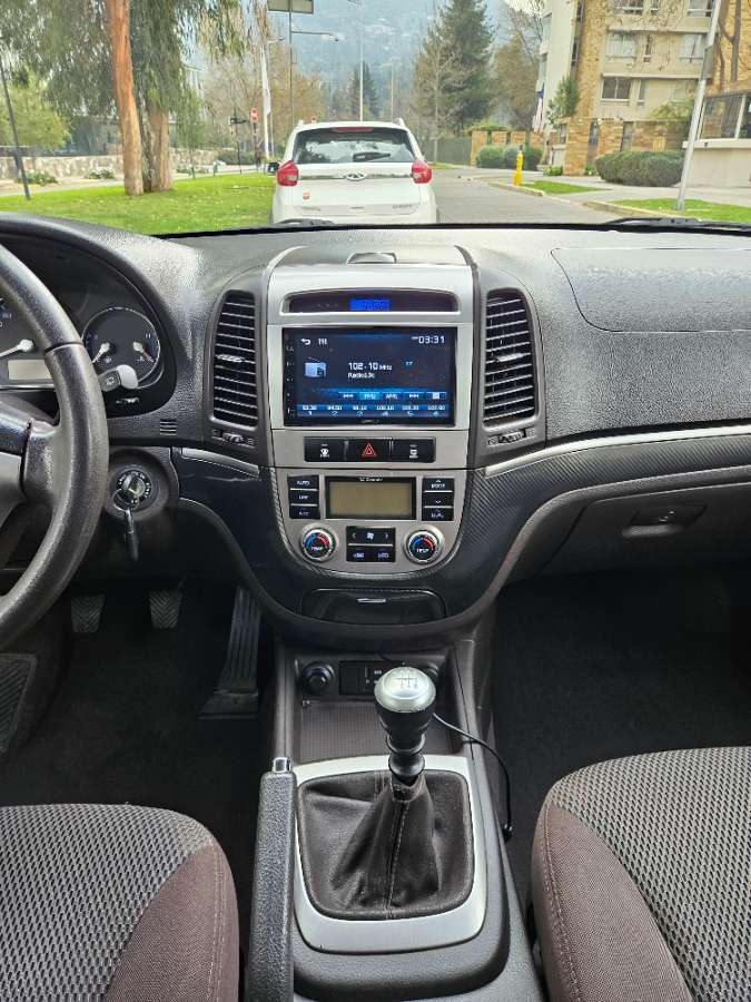Hyundai Santa Fe — foto 16 de 25