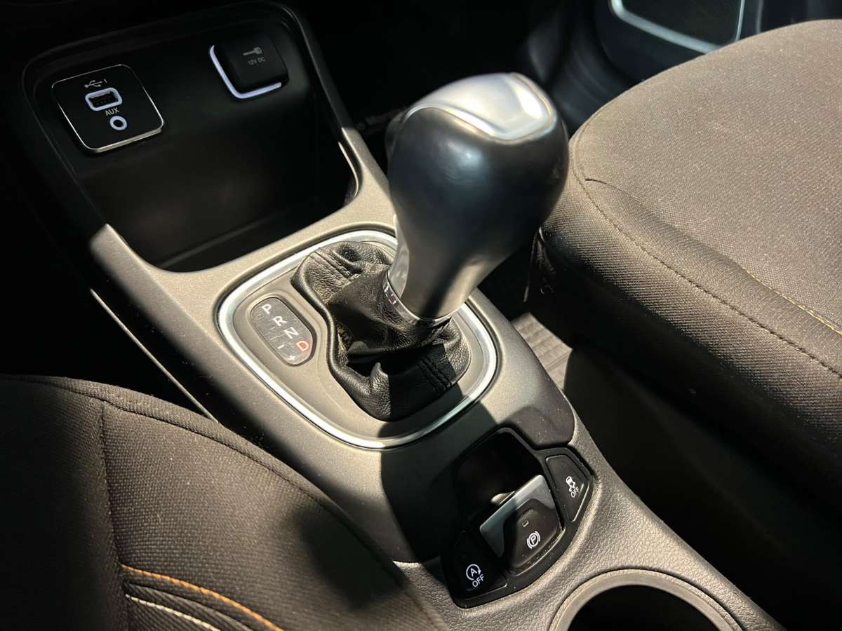 Jeep Compass — foto 19 de 21