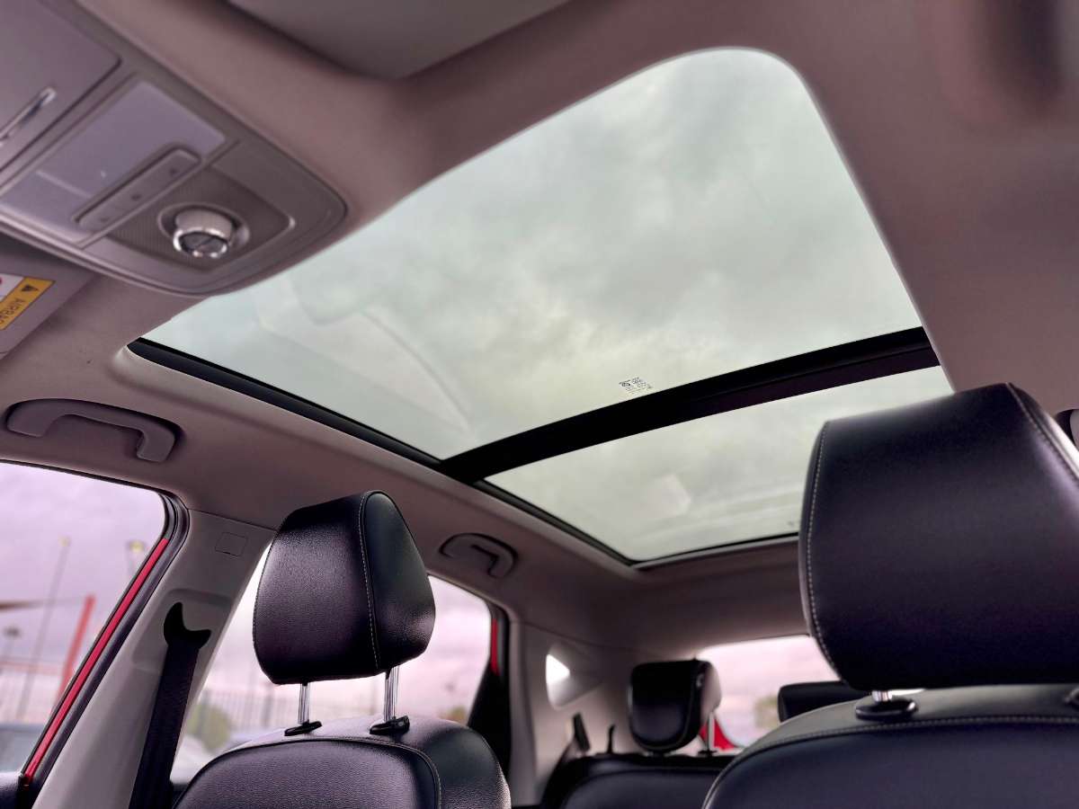 MG Zs — foto 13 de 20