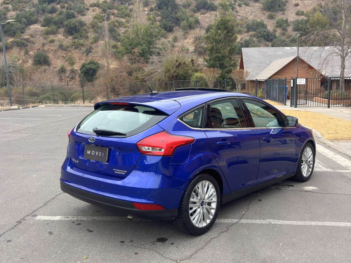 Ford New Focus Titanium 2.0 Aut — foto 4 de 10
