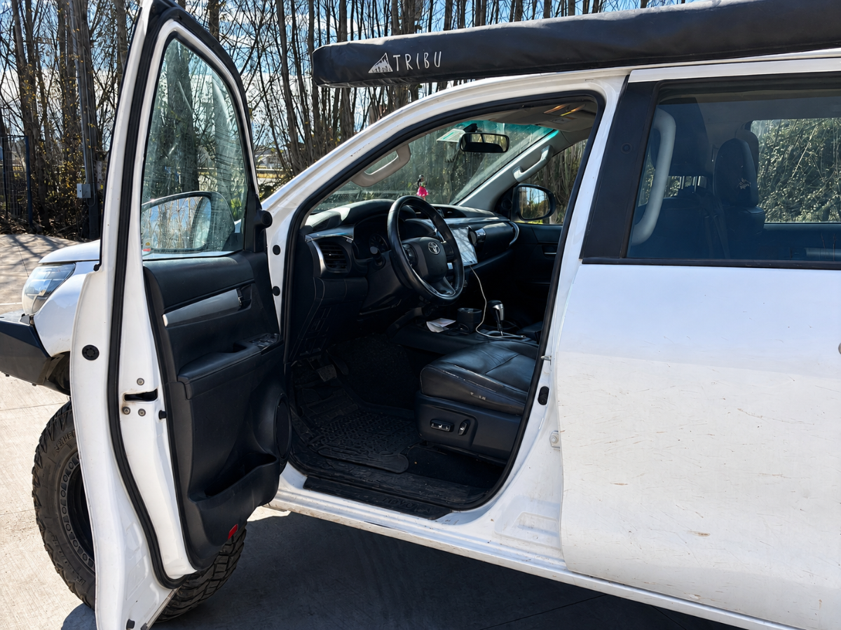 Toyota Hilux — foto 2 de 11