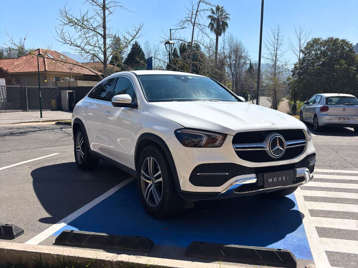 Mercedes-Benz Gle350 D — foto 4 de 11