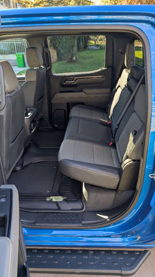 Chevrolet Silverado — foto 28 de 31