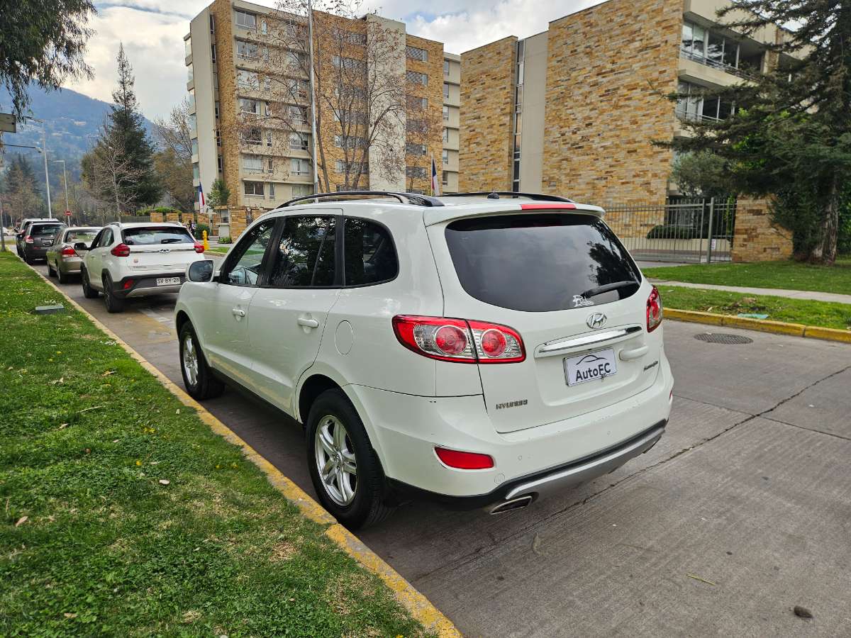 Hyundai Santa Fe — foto 7 de 25