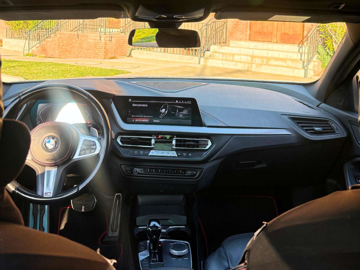 BMW 128Ti — foto 8 de 9