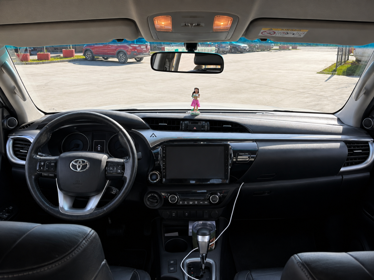 Toyota Hilux — foto 4 de 11