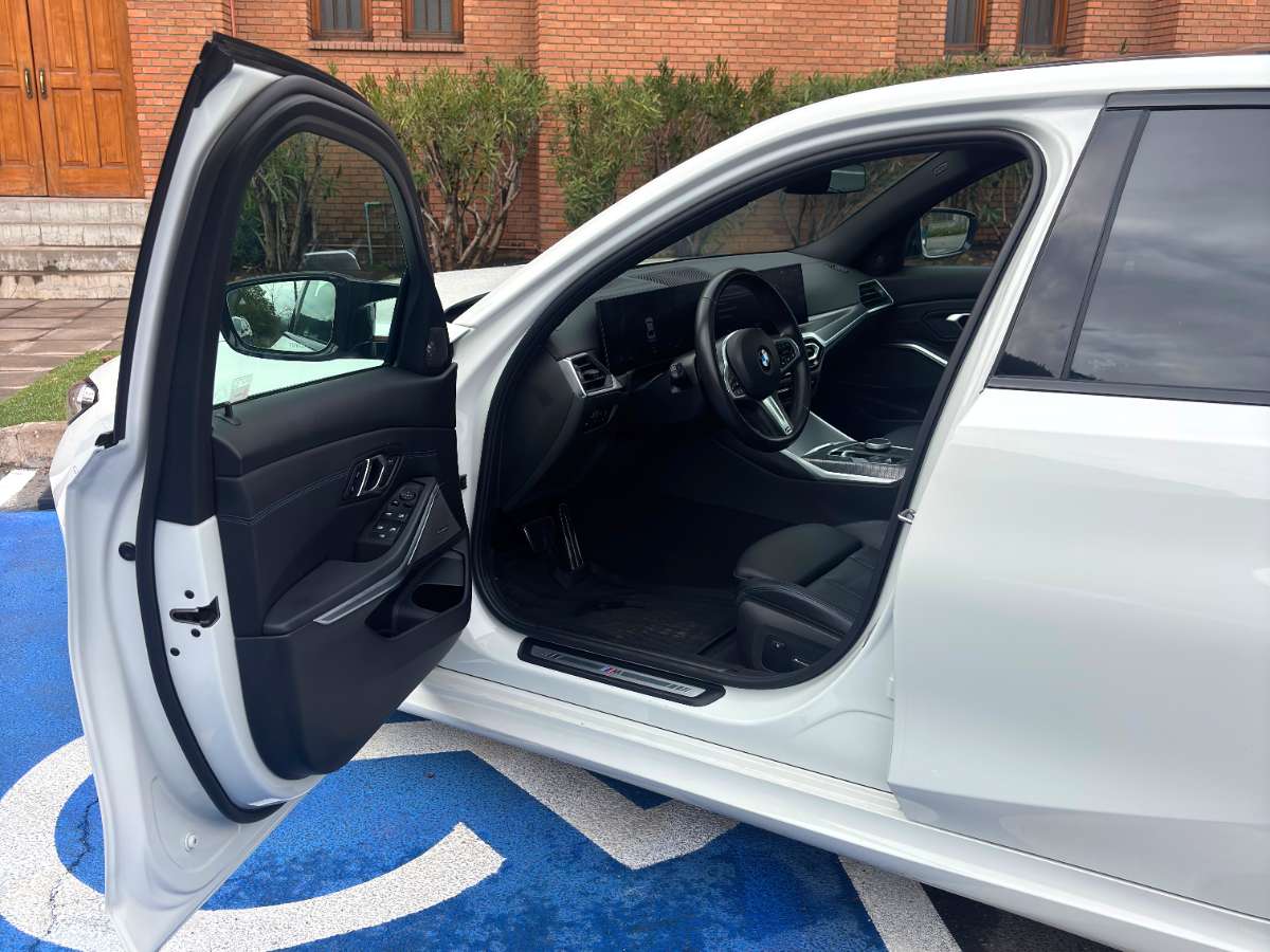 BMW M340I — foto 7 de 10