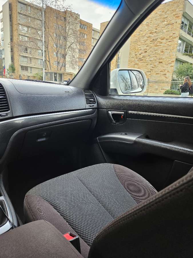 Hyundai Santa Fe — foto 20 de 25