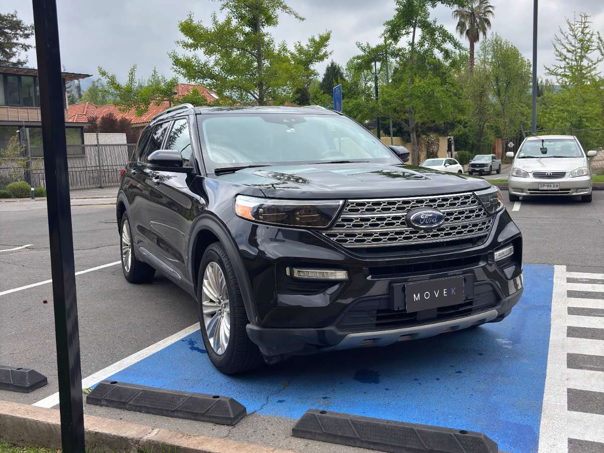Ford Explorer — foto 3 de 9