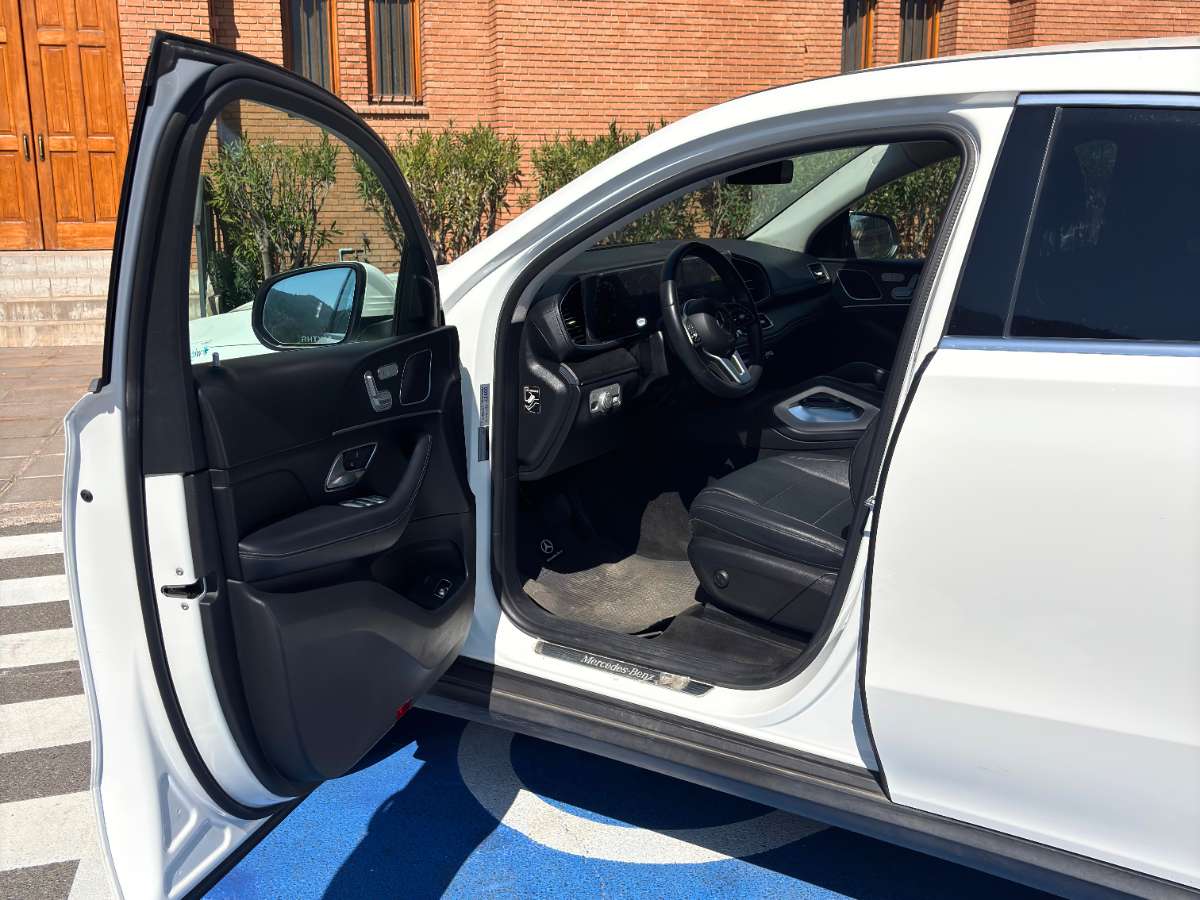 Mercedes-Benz Gle350 D — foto 8 de 11