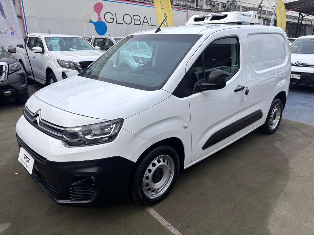 Citroën Berlingo K9 — foto 3 de 8