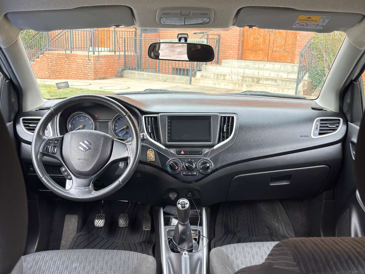 Suzuki Baleno — foto 9 de 10