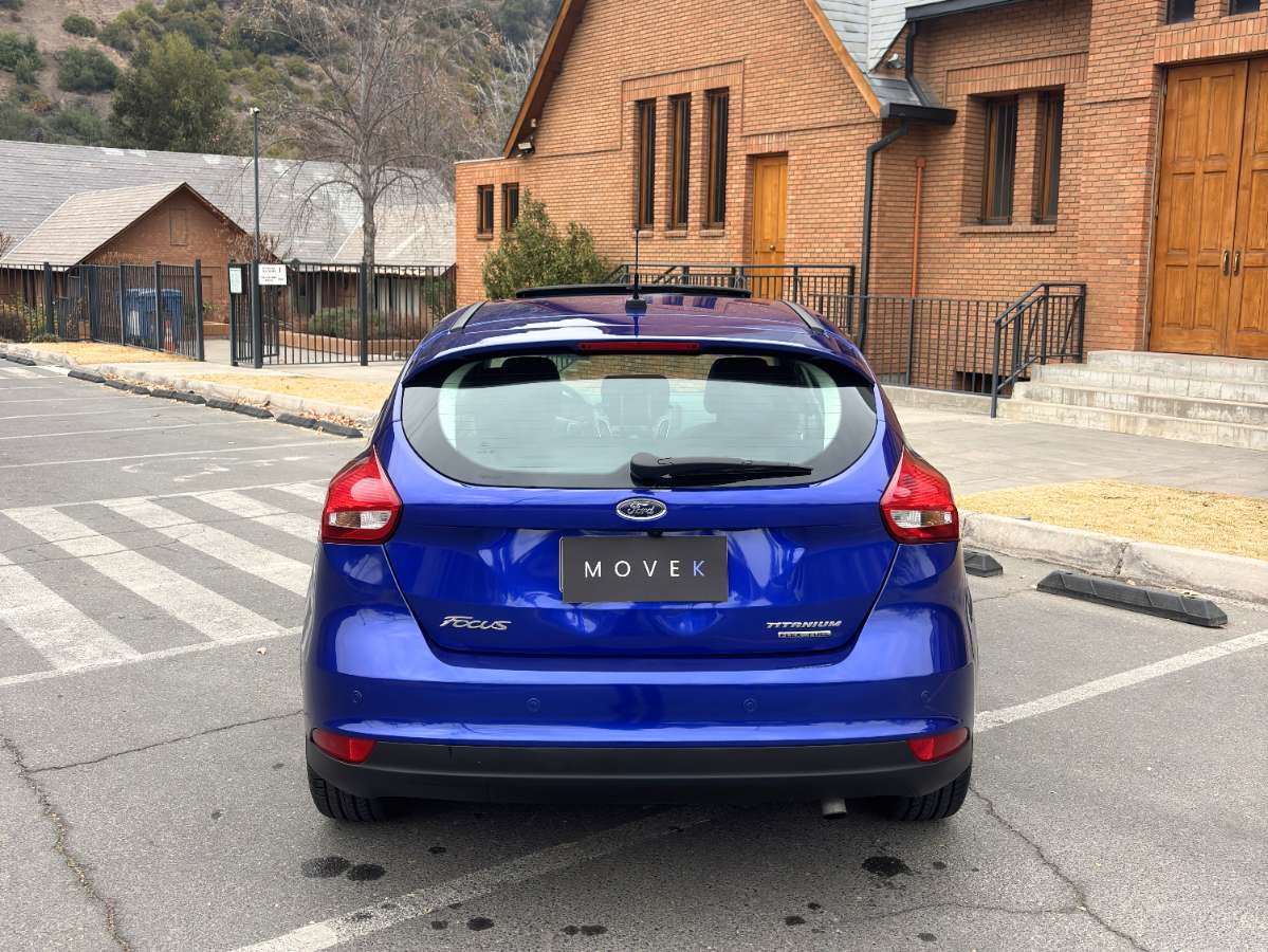 Ford New Focus Titanium 2.0 Aut — foto 5 de 10