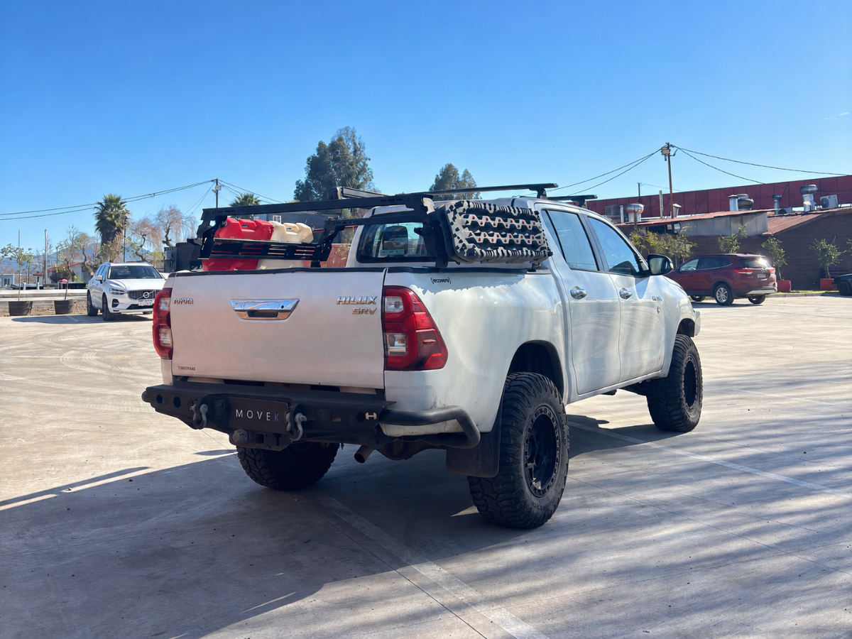Toyota Hilux — foto 9 de 11