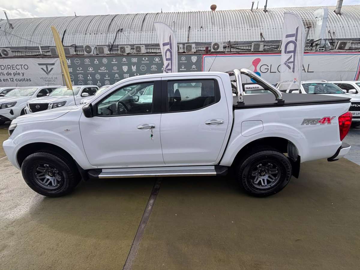 Nissan Navara — foto 4 de 8