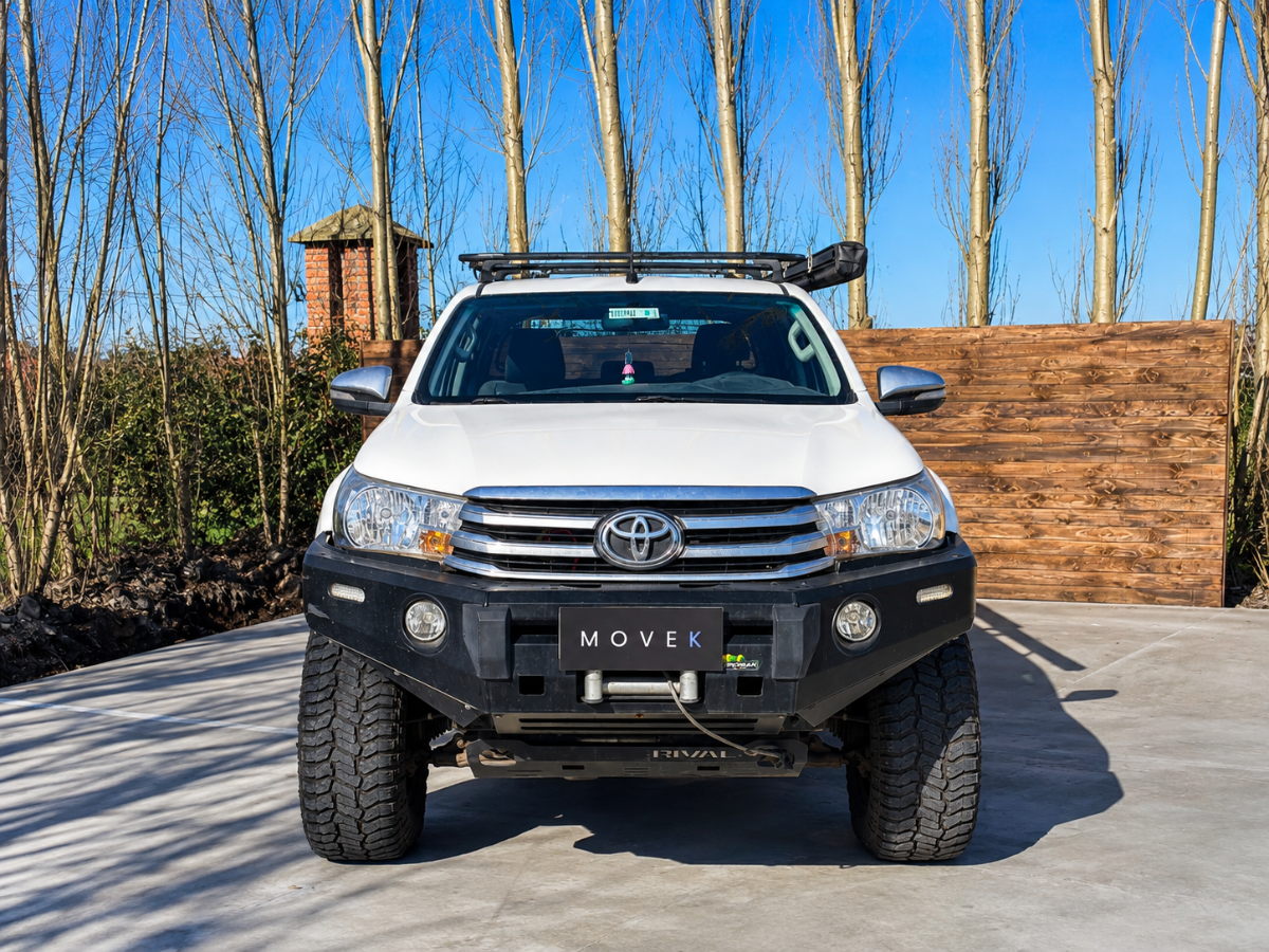 Toyota Hilux — foto 7 de 11