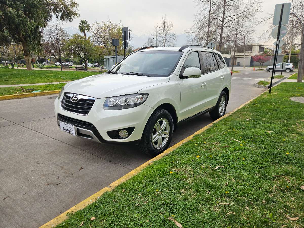 Hyundai Santa Fe — foto 9 de 25