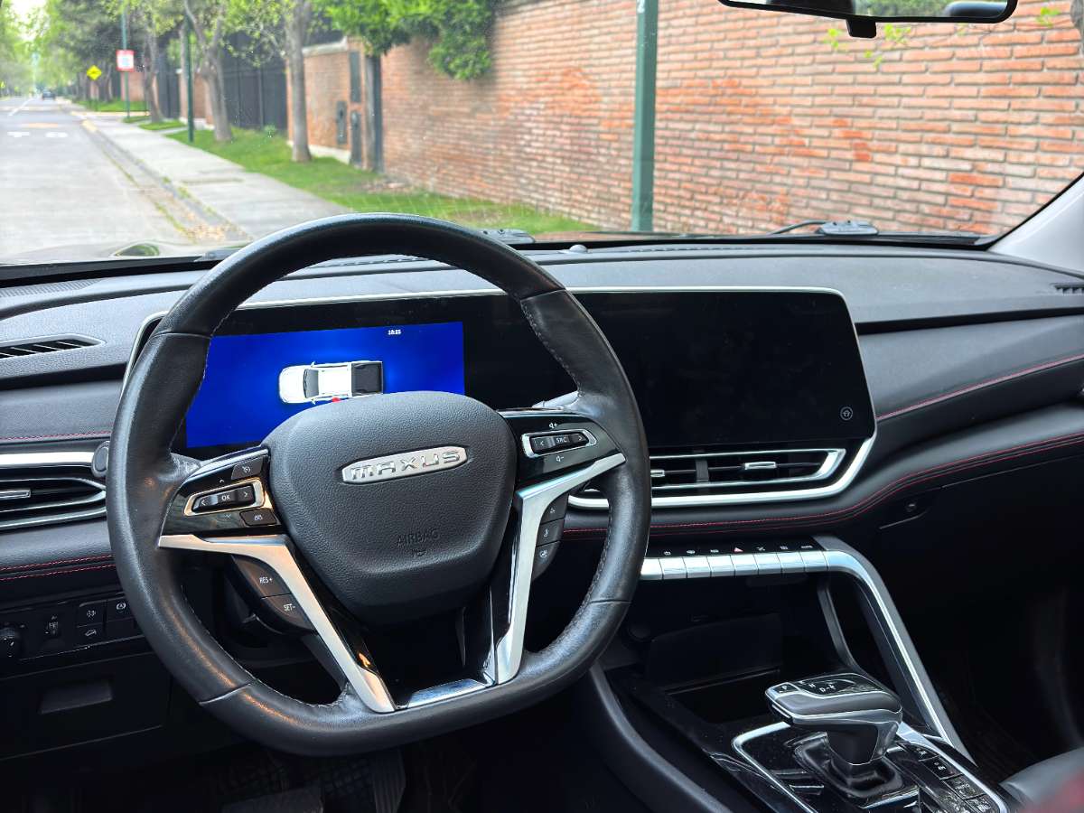 Maxus T90 — foto 8 de 10