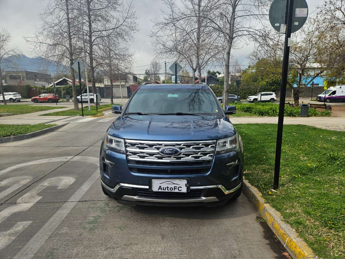 Ford Explorer — foto 2 de 23