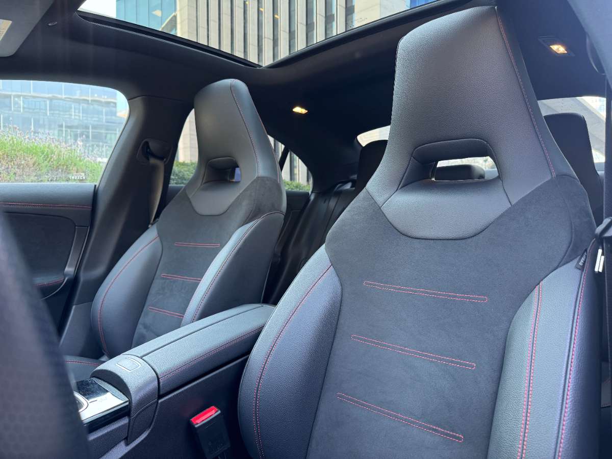 Mercedes-Benz Cla200 — foto 16 de 19