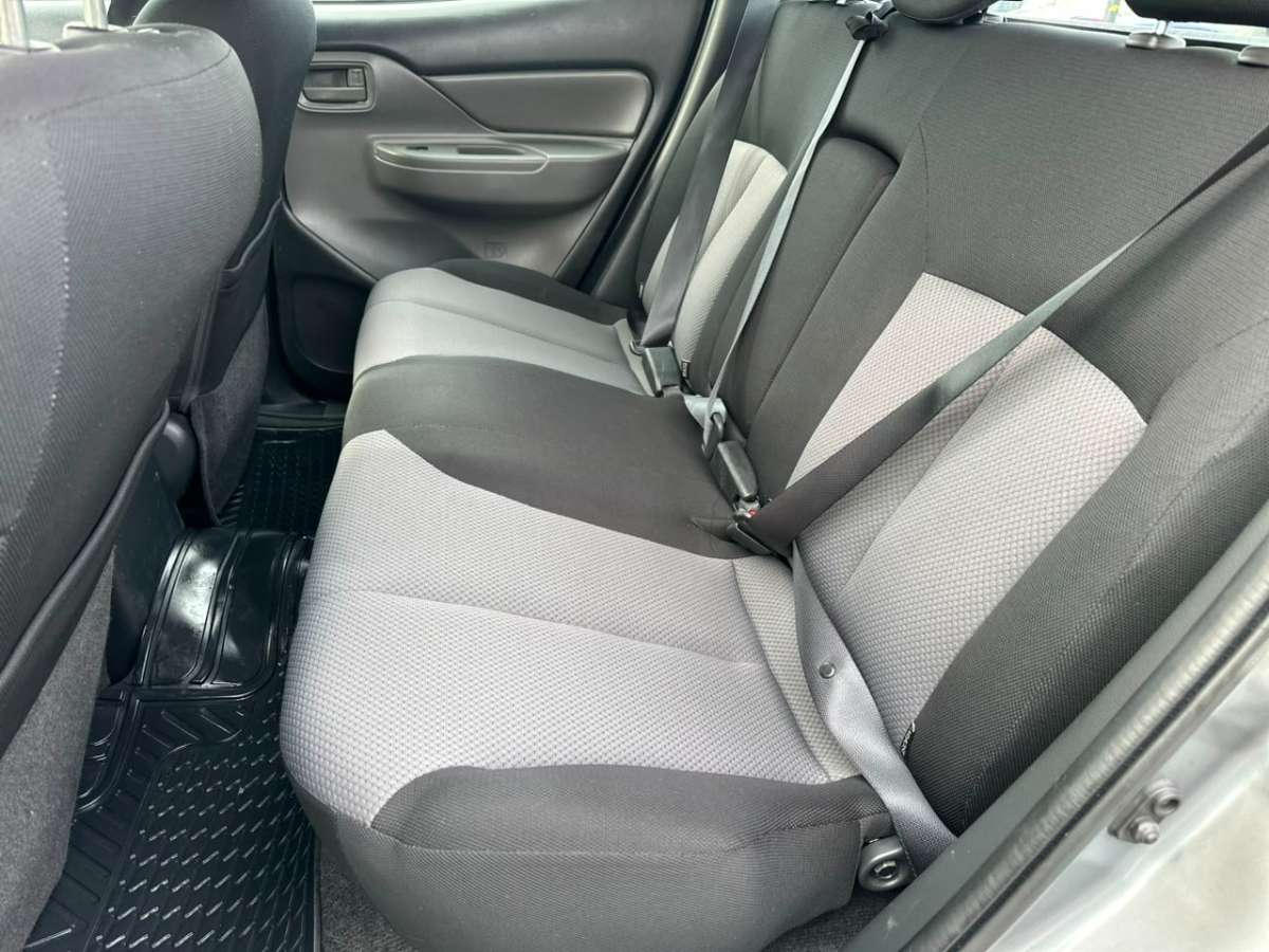 Mitsubishi L200 Work Cr Wf — foto 15 de 17