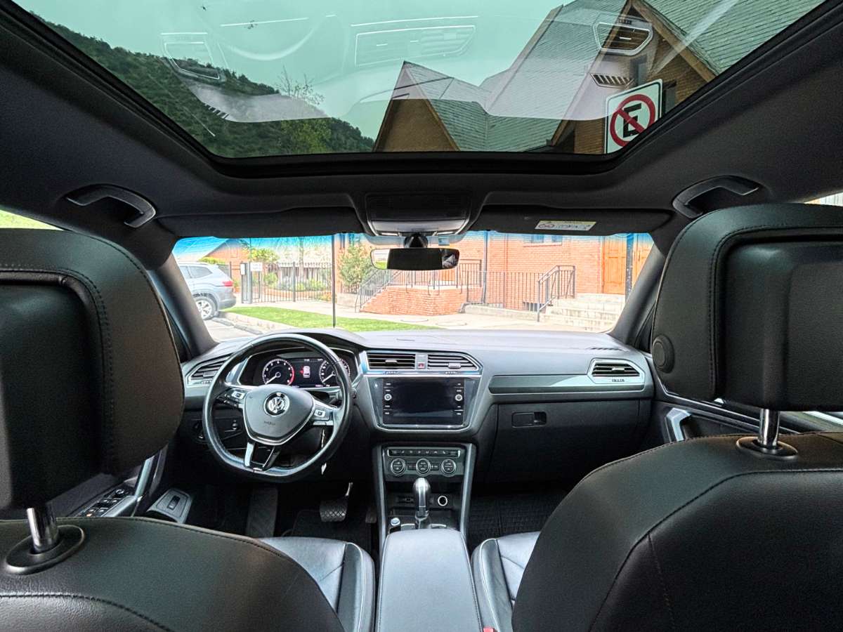 Volkswagen Tiguan — foto 9 de 10