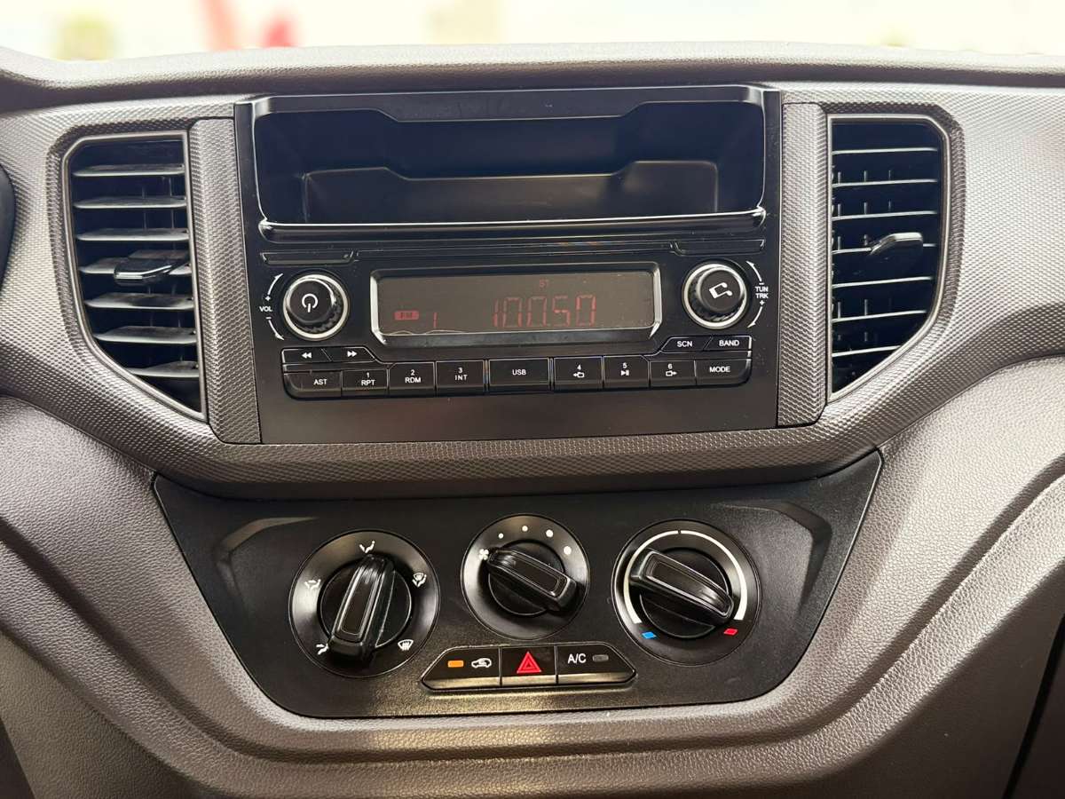 Chevrolet N400 Max — foto 14 de 20