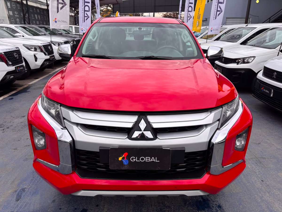 Mitsubishi L200 — foto 2 de 8